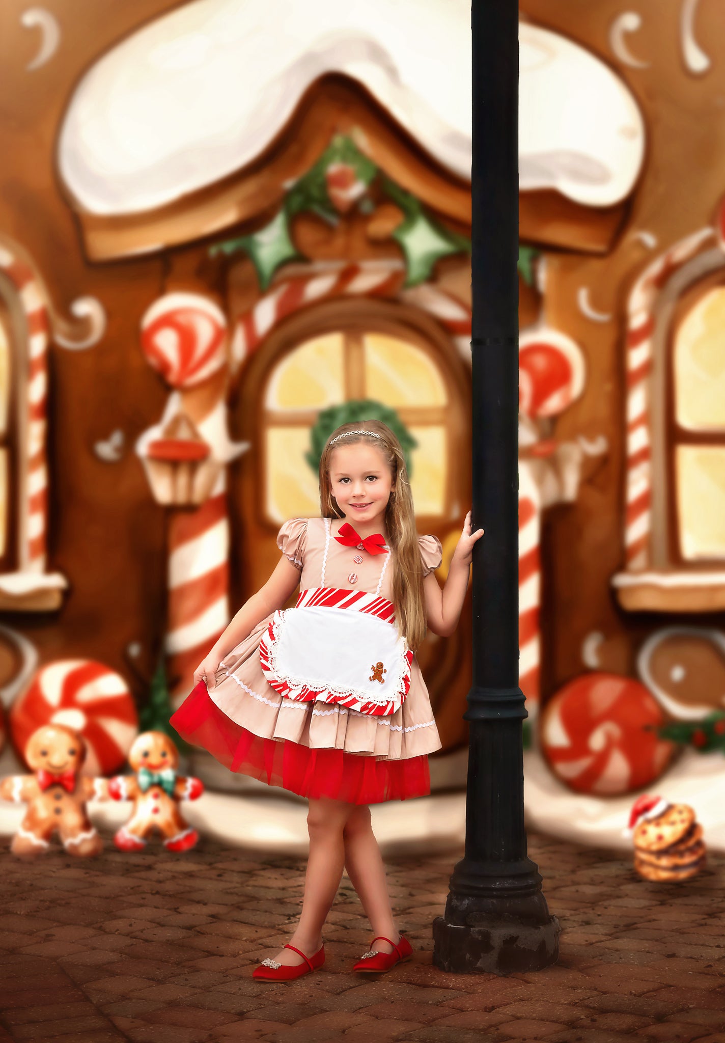 GINGERBREAD GIRL