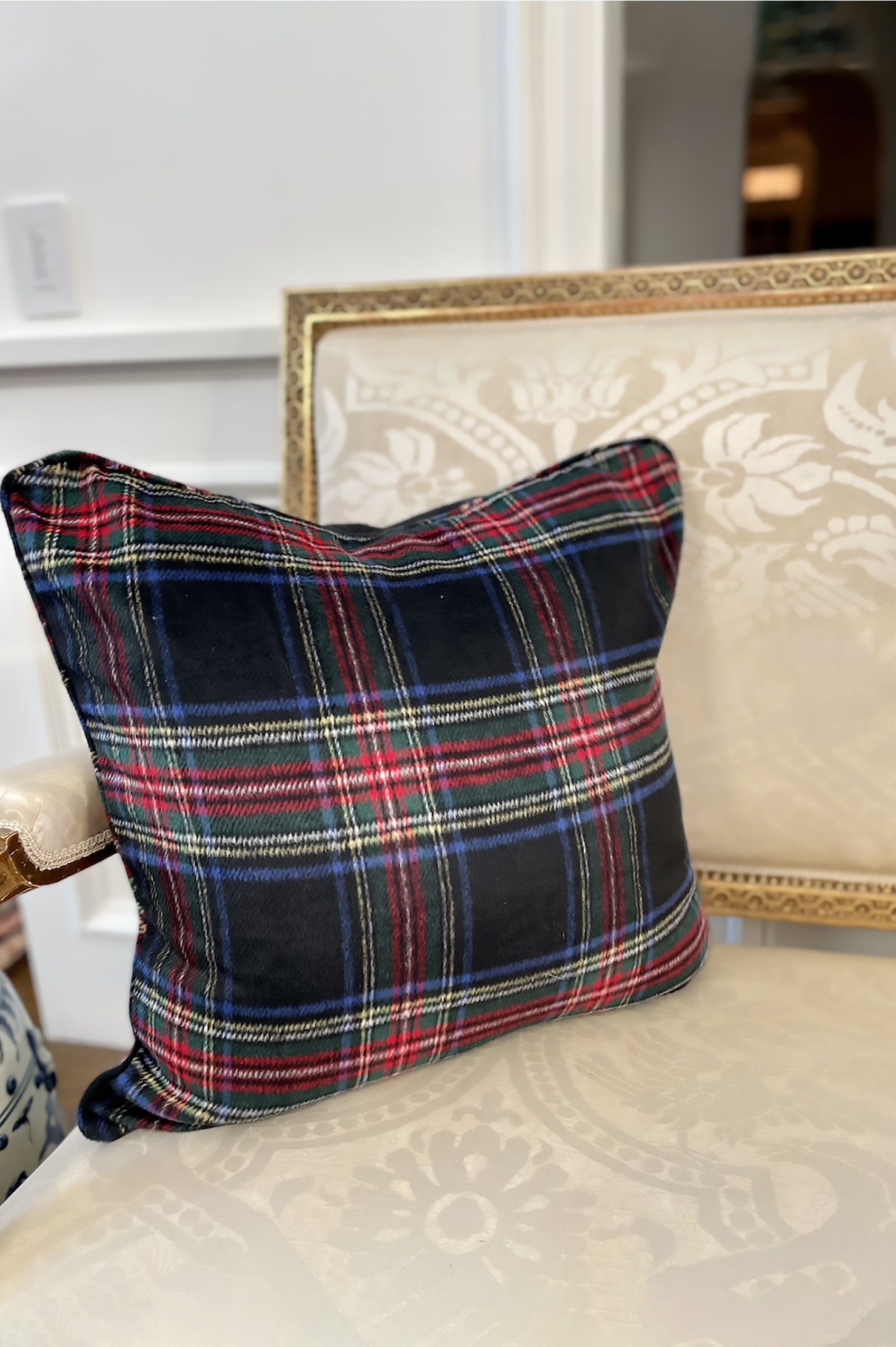 MONTROSE TARTAN PILLOW BLACK