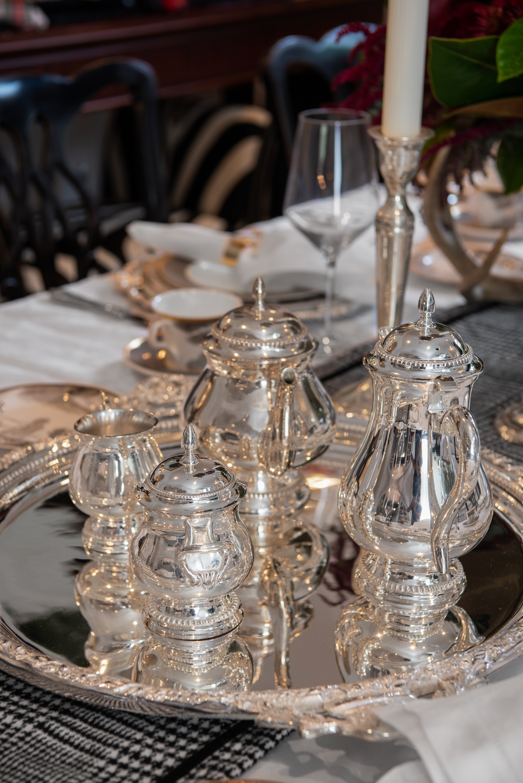 SILVER PLATED BUCKINGHAM PLATTER